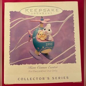 Easter Hallmark Keepsake Ornament 1995 Here Comes Easter Bunny & Chick #2 Series